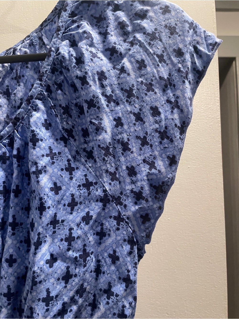 Old Navy Blue Printed Cap-Sleeve Dress size S - Picture 3 of 5